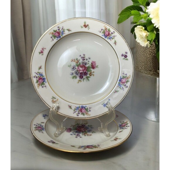 Tirschenreuth Queen's Rose Smooth #4416 Rimmed Soup Bowl Multi Floral Gold Trim - Picture 1 of 7